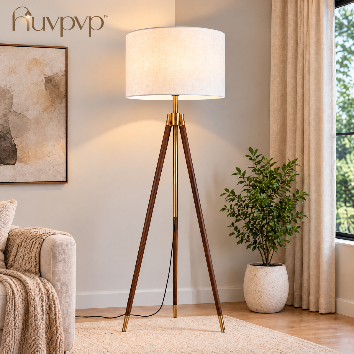 nuvpvp™ Tria Tripod Floor Lamp